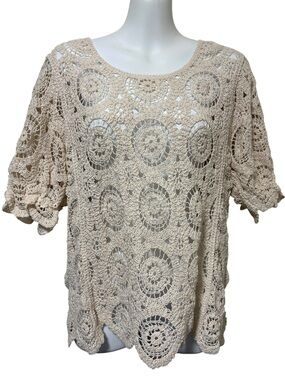 Solitaire Cream Color Crochet Top